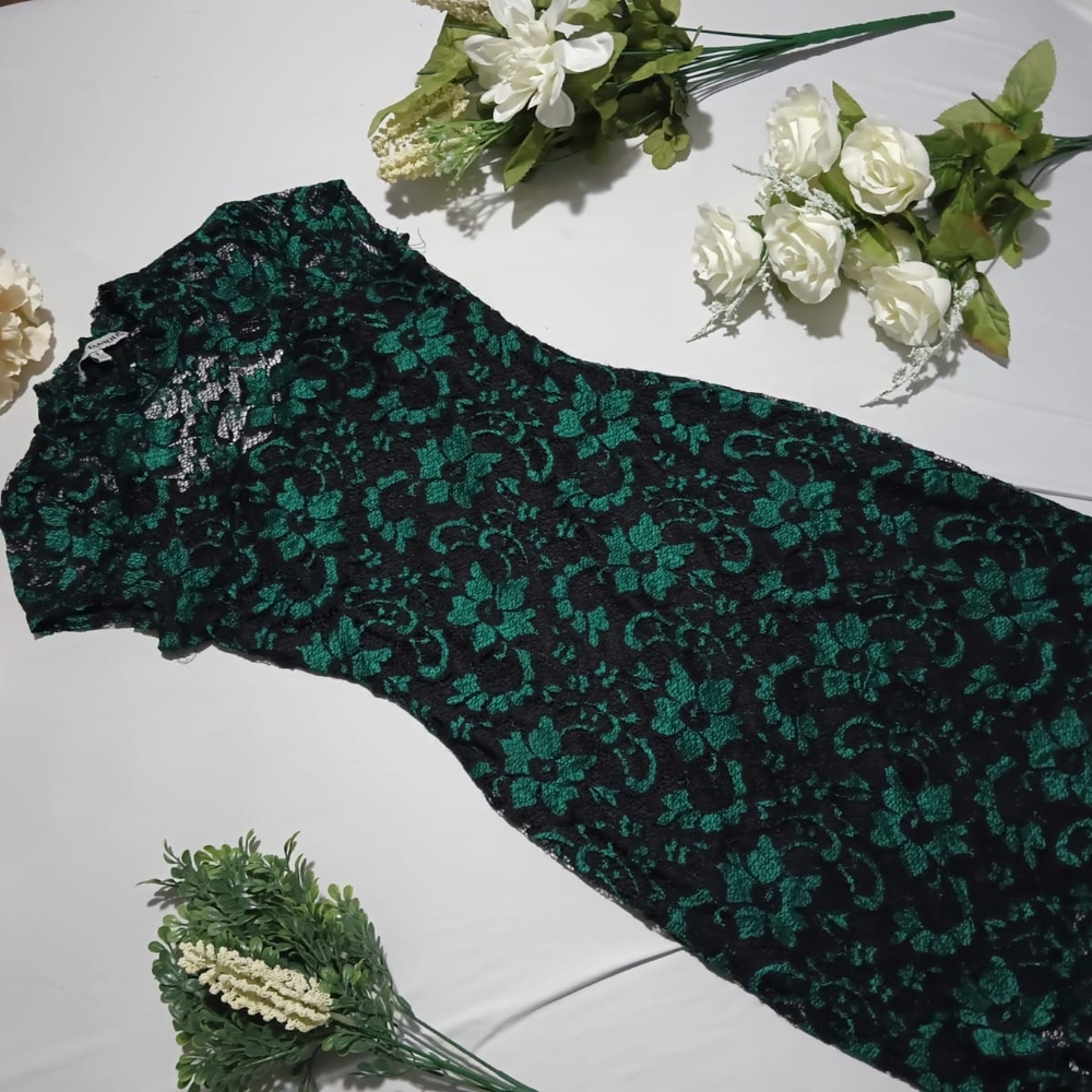 Elegant Green Lace Dress